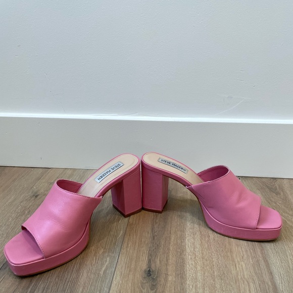 Steve Madden Barbie Pink Mules size 7! - Picture 5 of 8